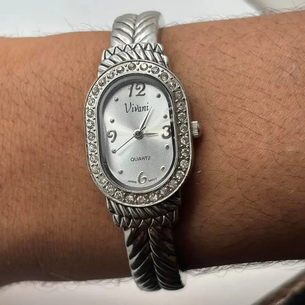 Silver watch - Picture 2 of 3